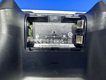 Б/в Ігрова приставка Microsoft xbox series s 512gb 01-200910095