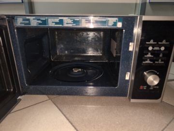 Б/у Микроволновая печь Samsung ms23f302tas 01-200907608