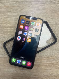 Б/в Мобільний телефон Apple iphone xs max 64gb 01-200913388