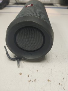 Б/у Акустика Jbl flip essential 2 01-200934095