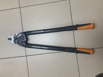 Б/в Болторіз Fiskars 1027215 01-200940531