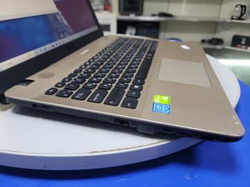 Б/в Ноутбук Asus 15/pentium n4200 ddr3/4gb ddr3/hdd 500 gb/ssd *відсутній/geforce 810m 01-200954977
