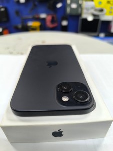 Б/в Мобільний телефон Apple iphone 15 plus 256gb 01-200915094