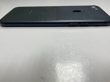 Б/в Мобільний телефон Apple iphone 7 32gb 01-200963042