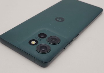 Б/в Мобільний телефон Motorola edge 50 12/512 01-201004434