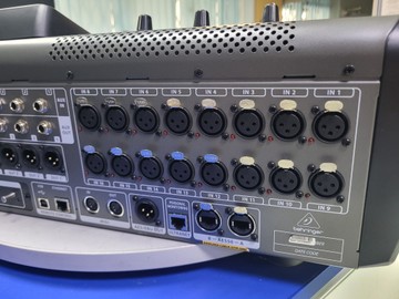Б/в Мікшерний пульт Behringer x32 compact 01-201004234