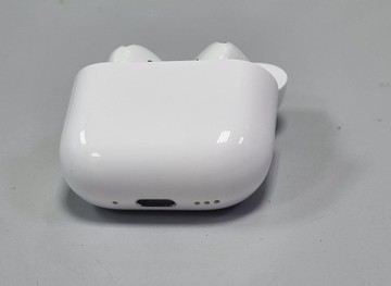 Б/в Навушники Apple airpods 4 with active noise cancellation 01-201035438