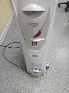Б/в Обігрівач Delonghi 9122 01-201057679