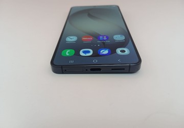 Б/в Мобільний телефон Samsung galaxy s26 12/256gb 01-201105079