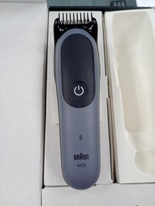 Б/у Машинка для стрижки Braun all-in-one 5 series 5805 01-201106499