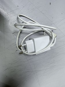 Б/в Мережевий зарядний пристрій Motorola без меделі 01-201123402