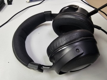 Б/в Навушники Razer kraken v3 hypersense 01-201150539
