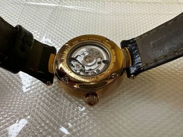 01-200404195: Pierre Balmain b1539