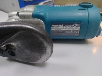 01-200511576: Makita js3201j