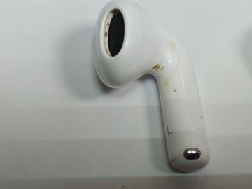 01-200629399: Apple airpods 4