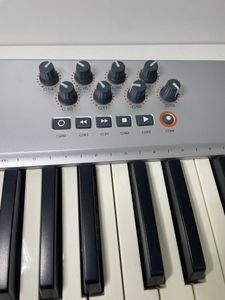 Б/у Midi-клавиатура M-Audio oxygen 61 mkv 01-200635396