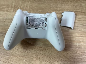 01-200763091: Microsoft xbox series x s wireless controller