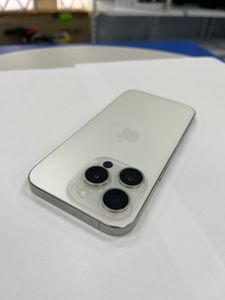 01-200742177: Apple iphone 15 pro 128gb