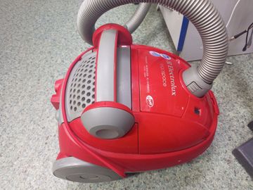 Б/в Пилосос Electrolux ze 2234 01-200814991