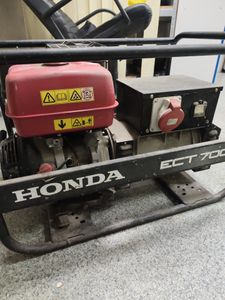 Б/у Генератор Honda ect 7000 01-200820376
