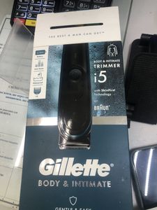 Б/в Машинка для стрижки Gillette skinfirst intimate i5 01-200829404