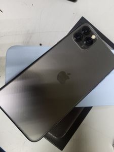 Б/в Мобільний телефон Apple iphone 11 pro max 64gb 01-200840417