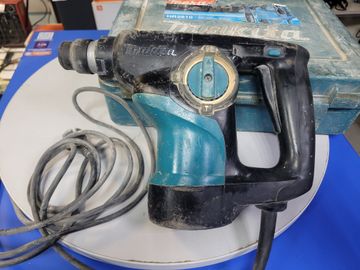 Б/в Перфоратор Makita hr2810 01-200796087