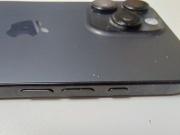 Б/у Мобильный телефон Apple iphone 16 pro 256gb 01-200872085