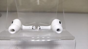 Б/в Навушники Apple airpods pro 2nd generation with magsafe charging case usb-c 01-200876822