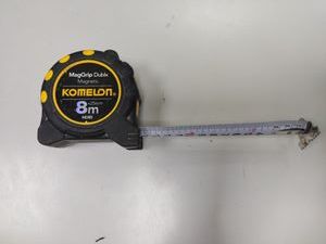 Б/у Рулетка Komelon 8m 01-200884969