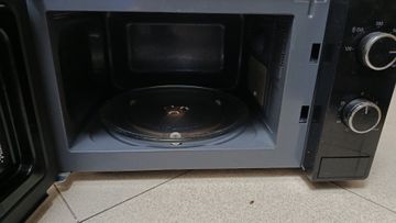 Б/в Мікрохвильова піч Samsung ms20a3010al 01-200887316