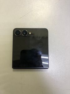 Б/в Мобільний телефон Samsung galaxy flip7 12/512gb 01-200887810