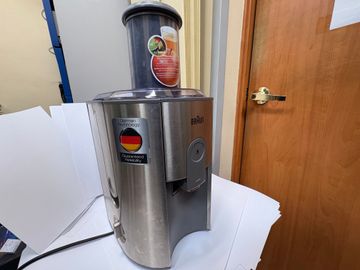 Б/в Соковитискач Braun multiquick j700 01-200892621