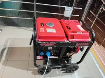 Б/в Генератор Mast Group s4000d 01-200896551