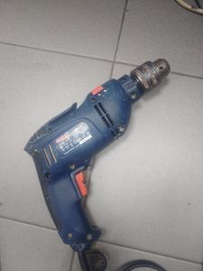 Б/у Дрель ударная Stern id13b 01-200903112
