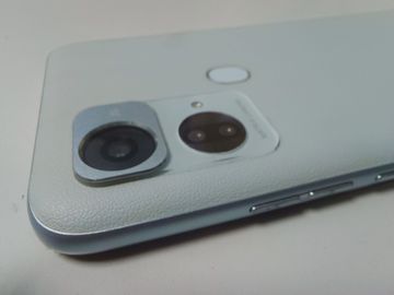 Б/в Мобільний телефон Oukitel c33 8/256gb 01-200916931