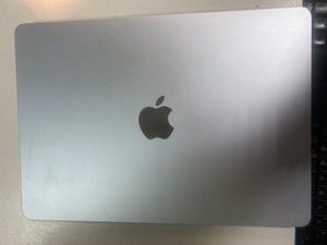 Б/в Ноутбук Apple macbook air 13,6" 2025 mc6t4 / apple m4/ 8 core gpu/ ram 16gb/ ssd 256gb/ a3240 01-200935800