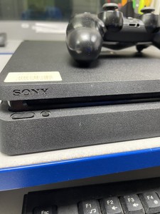 Б/в Ігрова приставка Sony playstation 4 slim 1tb 01-200946083
