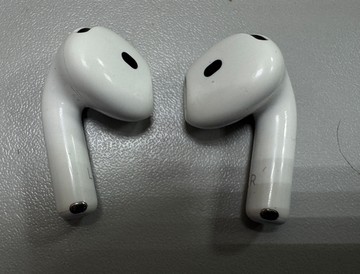 Б/в Навушники Apple airpods 4 01-200981725