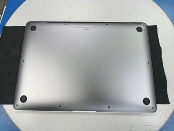 Б/в Ноутбук Apple makbook air 13,3"/apple m1/ram8gb/ssd256gb/7core gpu 01-200990409