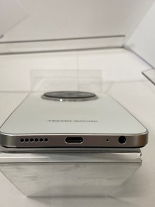 Б/в Мобільний телефон Tecno spark 30c kl5n 4/128gb 01-200996886