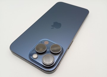Б/в Мобільний телефон Apple iphone 15 pro max 256gb 01-200989436