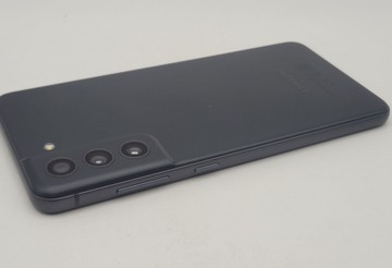 Б/в Мобільний телефон Samsung galaxy s21 fe 6/128gb 01-200979305