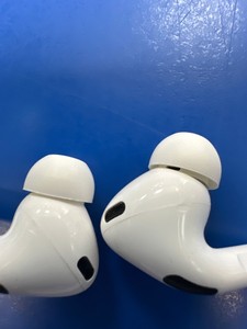 Б/в Навушники Apple airpods pro 2nd generation magsafe 01-201048252