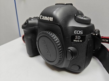 Б/в Фотоапарат Canon eos 5d mark iv body 01-201086372