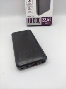 Б/в Повербанк Rivacase va2211 10000mah 01-201092428
