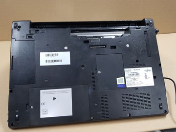 Б/в Ноутбук Fujitsu 14/core i5 6300u ddr3/8gb ddr3/hdd 500 gb/*інтегрована 01-201106298