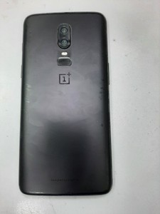 Б/в Мобільний телефон Oneplus 6 8/128gb 01-201106801