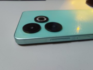 Б/в Мобільний телефон Infinix smart 8 x6525 4/64gb 01-201108489