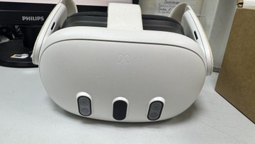 Б/в Окуляри віртуальної реальності Meta quest 3 512gb 01-201137383